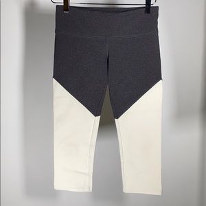 Alo Yoga Cropped Legging XS